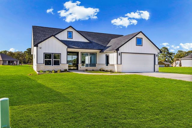 42 Meadow Lake Drive, Trinity, TX 75862