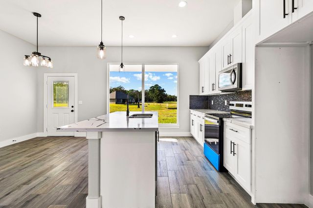 42 Meadow Lake Drive, Trinity, TX 75862