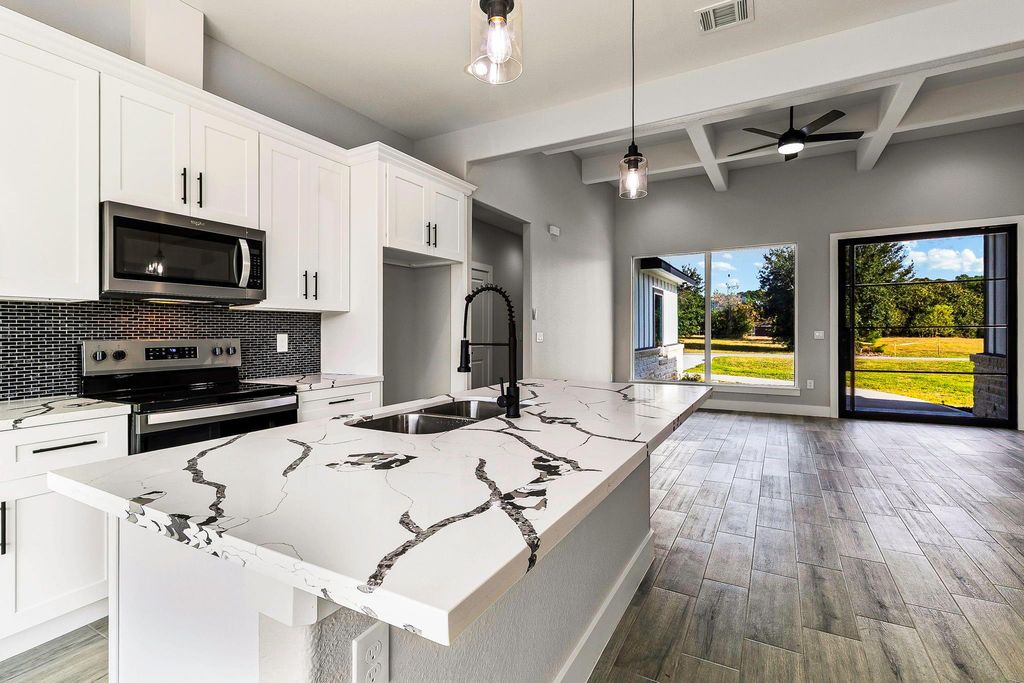 42 Meadow Lake Drive, Trinity, TX 75862