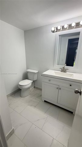 2750 W 63rd Place 12-24, Hialeah, FL 33016