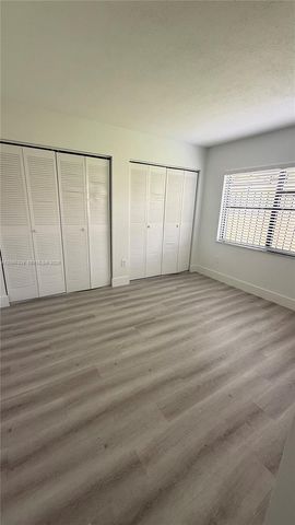 2750 W 63rd Place 12-24, Hialeah, FL 33016