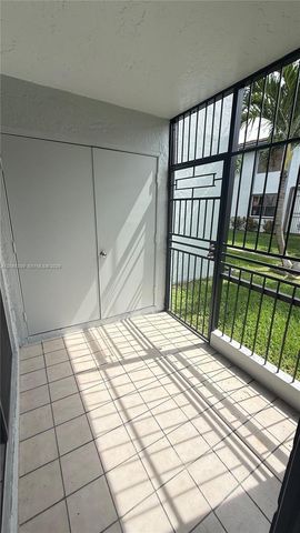 2750 W 63rd Place 12-24, Hialeah, FL 33016