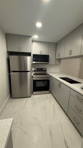 2750 W 63rd Place 12-24, Hialeah, FL 33016