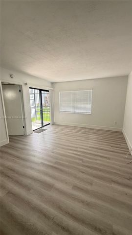 2750 W 63rd Place 12-24, Hialeah, FL 33016