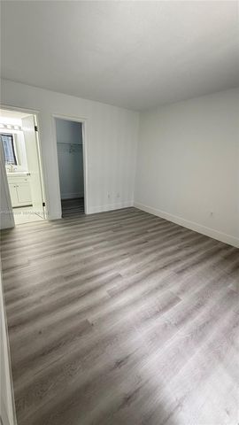 2750 W 63rd Place 12-24, Hialeah, FL 33016