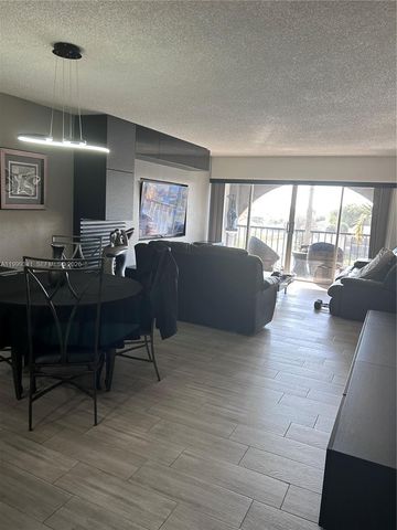 4025 N Nob Hill Rd 508, Sunrise, FL 33351