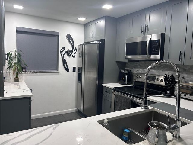 4025 N Nob Hill Rd 508, Sunrise, FL 33351