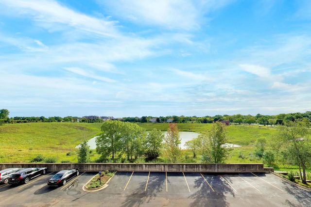 77 N Quentin Road 311, Palatine, IL 60067