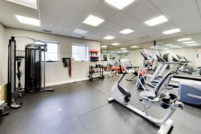 77 N Quentin Road 311, Palatine, IL 60067