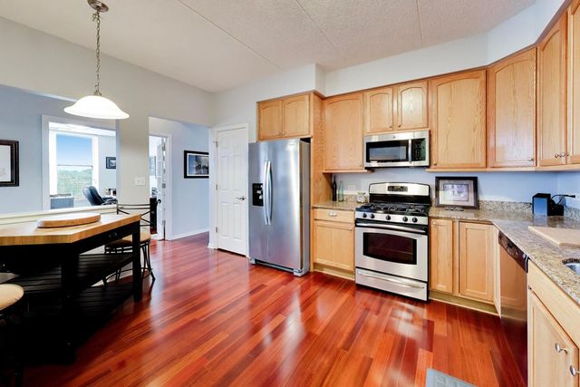 77 N Quentin Road 311, Palatine, IL 60067