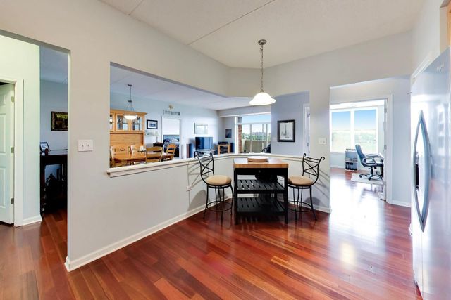 77 N Quentin Road 311, Palatine, IL 60067