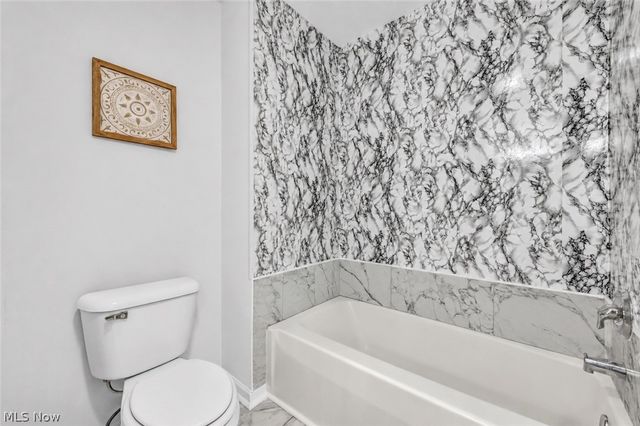 33275 Ambleside Drive, Avon Lake, OH 44012