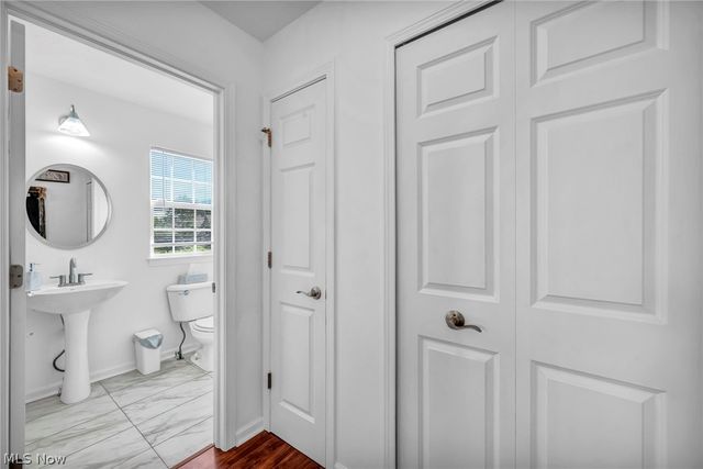 33275 Ambleside Drive, Avon Lake, OH 44012