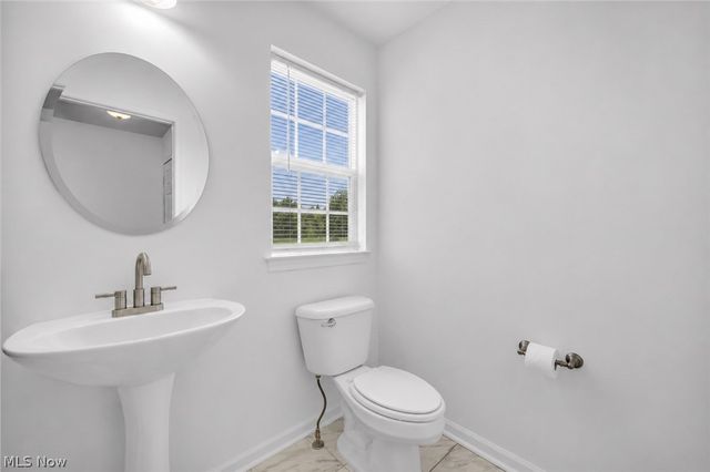 33275 Ambleside Drive, Avon Lake, OH 44012