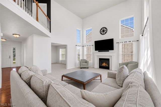 33275 Ambleside Drive, Avon Lake, OH 44012
