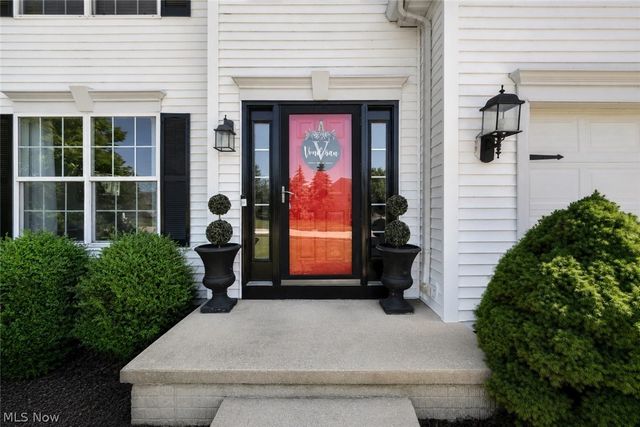 33275 Ambleside Drive, Avon Lake, OH 44012