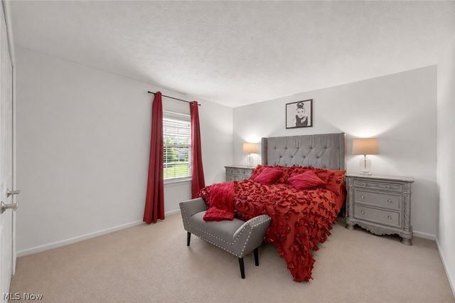 33275 Ambleside Drive, Avon Lake, OH 44012