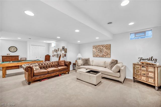 33275 Ambleside Drive, Avon Lake, OH 44012