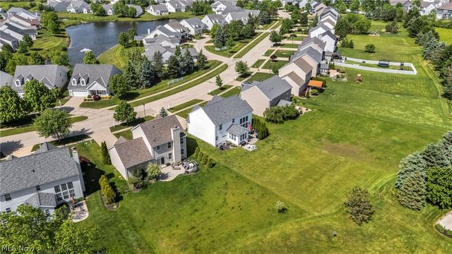 33275 Ambleside Drive, Avon Lake, OH 44012