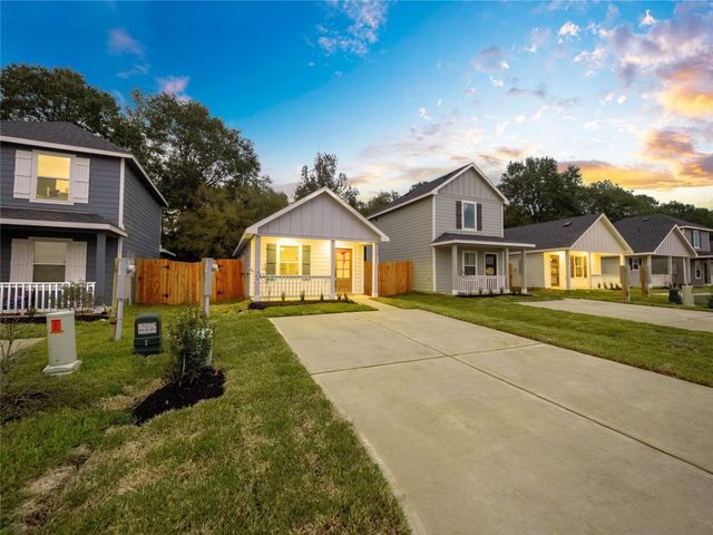 16331 Jasmine Marie Place, Conroe, TX 77306