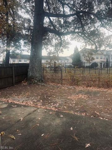 304 Bradmere LOOP, Newport News, VA 23608