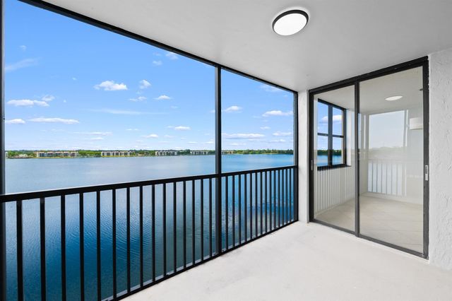 105 Lake Emerald Drive 706, Oakland Park, FL 33309