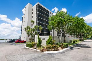 105 Lake Emerald Drive 706, Oakland Park, FL 33309