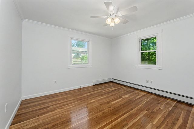 28 Carrington Ave, Dracut, MA 01826