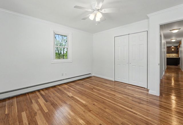 28 Carrington Ave, Dracut, MA 01826