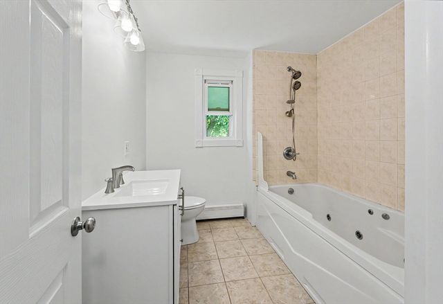 28 Carrington Ave, Dracut, MA 01826