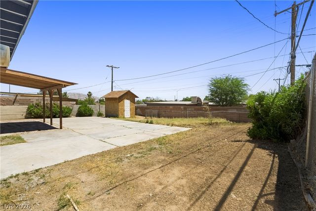 1809 Oakwood Avenue, North Las Vegas, NV 89030