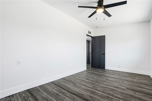 1809 Oakwood Avenue, North Las Vegas, NV 89030