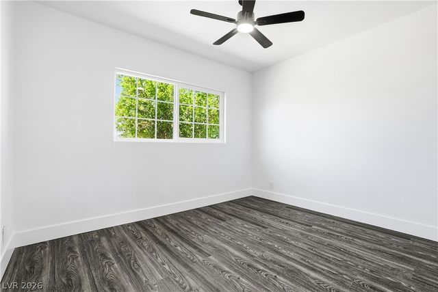 1809 Oakwood Avenue, North Las Vegas, NV 89030