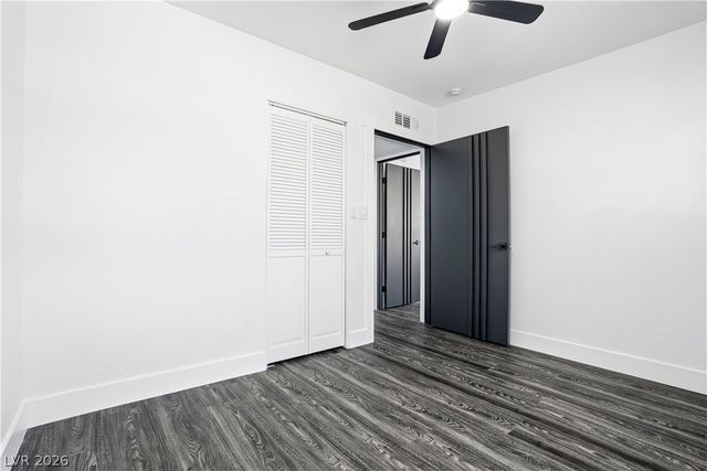 1809 Oakwood Avenue, North Las Vegas, NV 89030