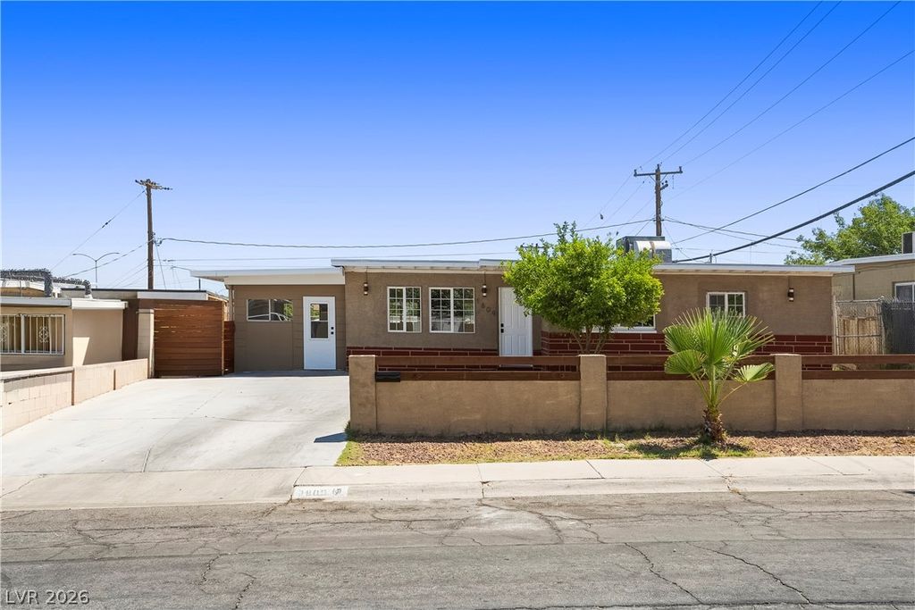 1809 Oakwood Avenue, North Las Vegas, NV 89030