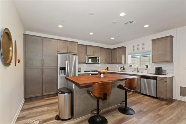 15816 Parry Peak, Fontana, CA 92336