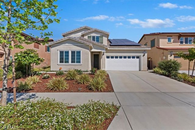 15816 Parry Peak, Fontana, CA 92336