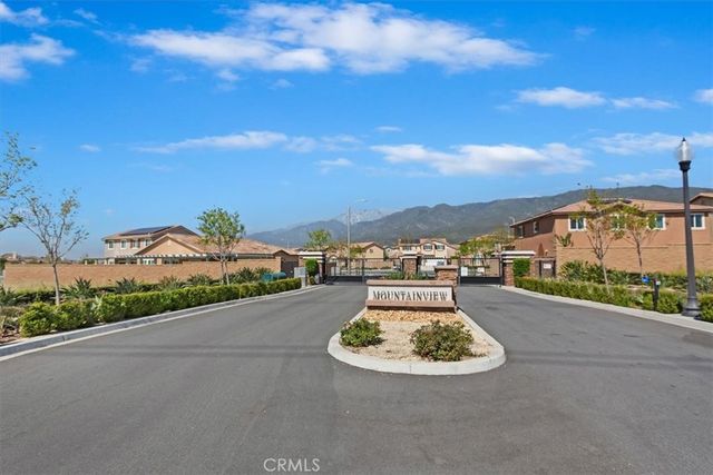 15816 Parry Peak, Fontana, CA 92336
