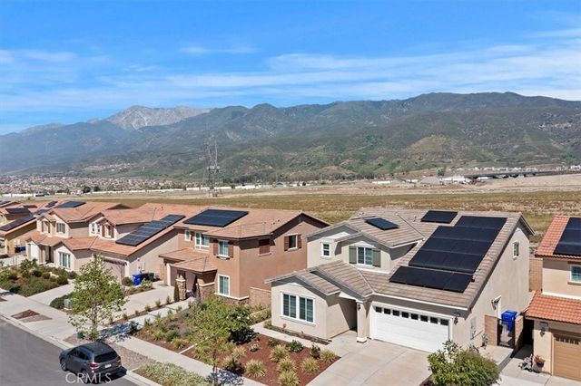 15816 Parry Peak, Fontana, CA 92336