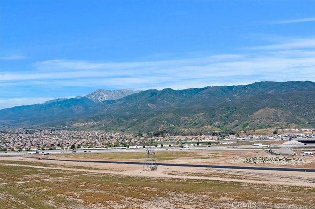 15816 Parry Peak, Fontana, CA 92336