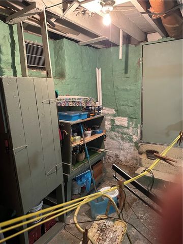 514 S Washington St, City Of But Sw, PA 16001