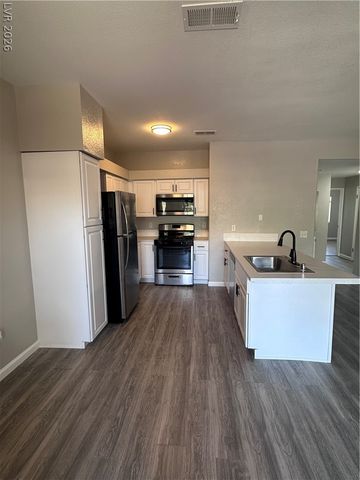5415 West Harmon Avenue 1076, Las Vegas, NV 89103
