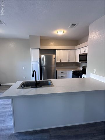 5415 West Harmon Avenue 1076, Las Vegas, NV 89103