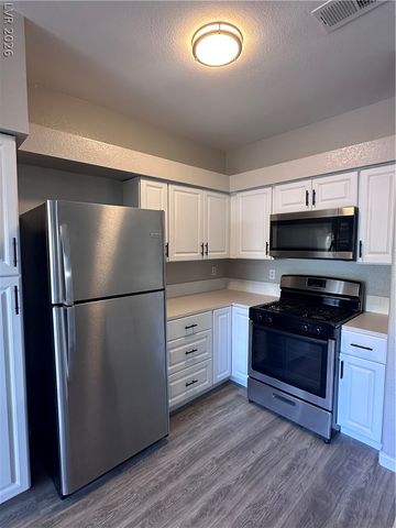 5415 West Harmon Avenue 1076, Las Vegas, NV 89103