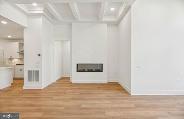 6172 AMBER LN, Haymarket, VA 20169