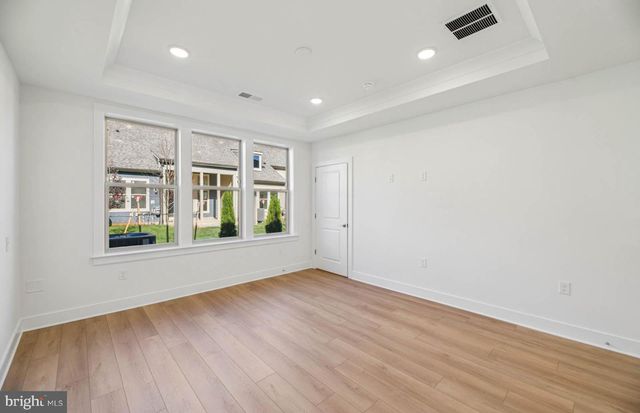 6172 AMBER LN, Haymarket, VA 20169