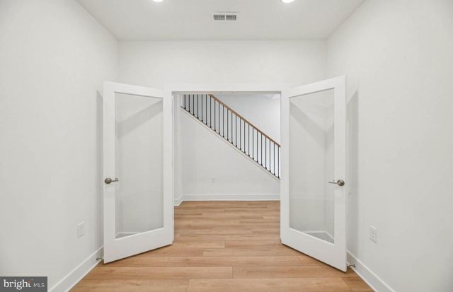 6172 AMBER LN, Haymarket, VA 20169