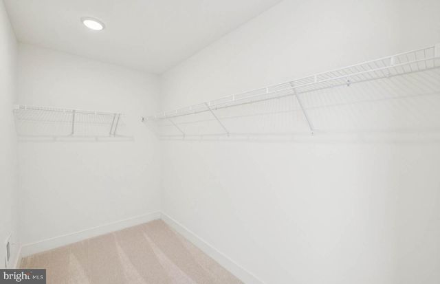 6172 AMBER LN, Haymarket, VA 20169