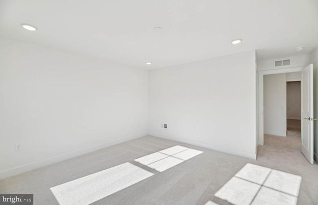 6172 AMBER LN, Haymarket, VA 20169