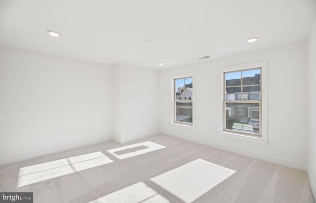 6172 AMBER LN, Haymarket, VA 20169